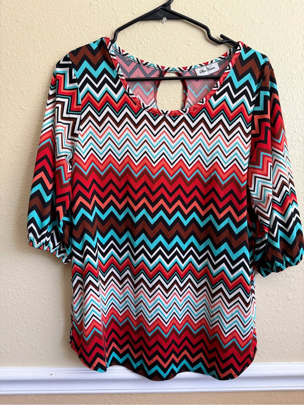 Star Vixen Multicolor Chevron Keyhole Blouse - Red, Teal, Brown